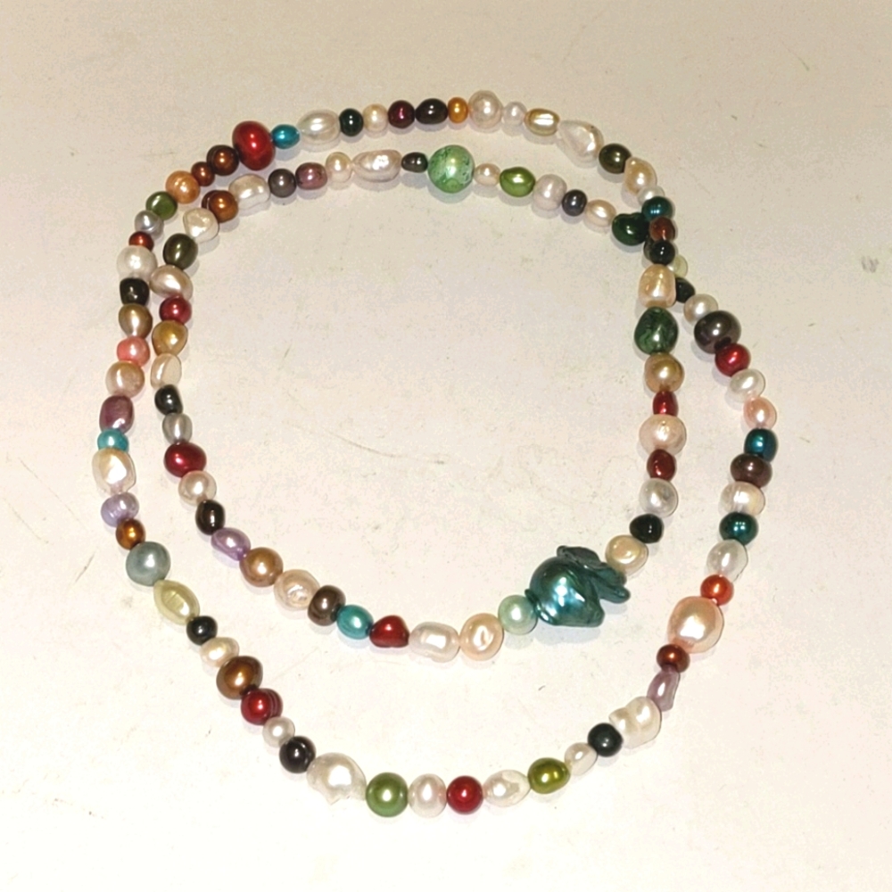 Multicolour Faux Pearl Necklace